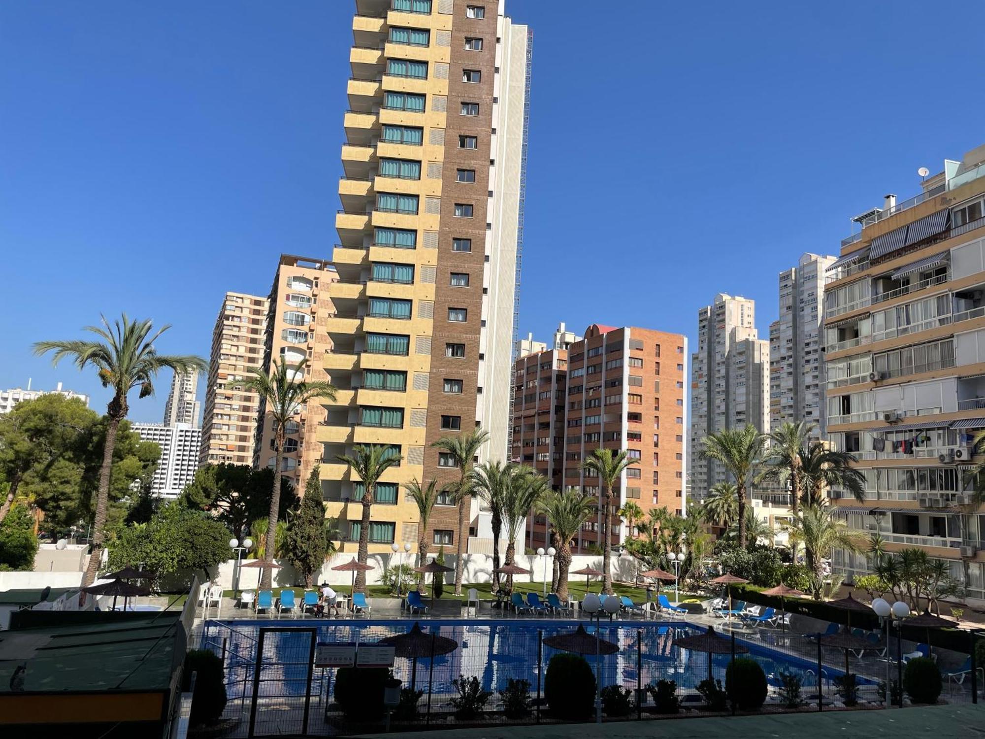 Bermudas-Turis Apartamentos Benidorm Extérieur photo
